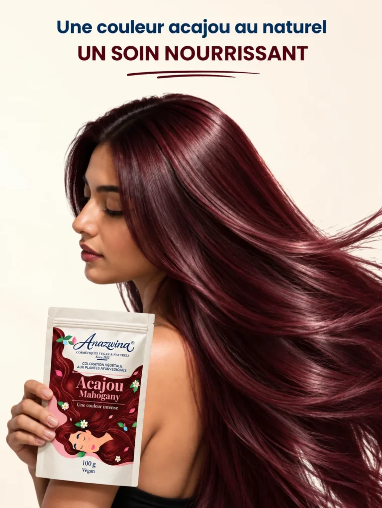 Cosmétiques naturels au Maroc 11 Femme aux cheveux acajou tenant la coloration végétale Acajou Anazwina 100 g